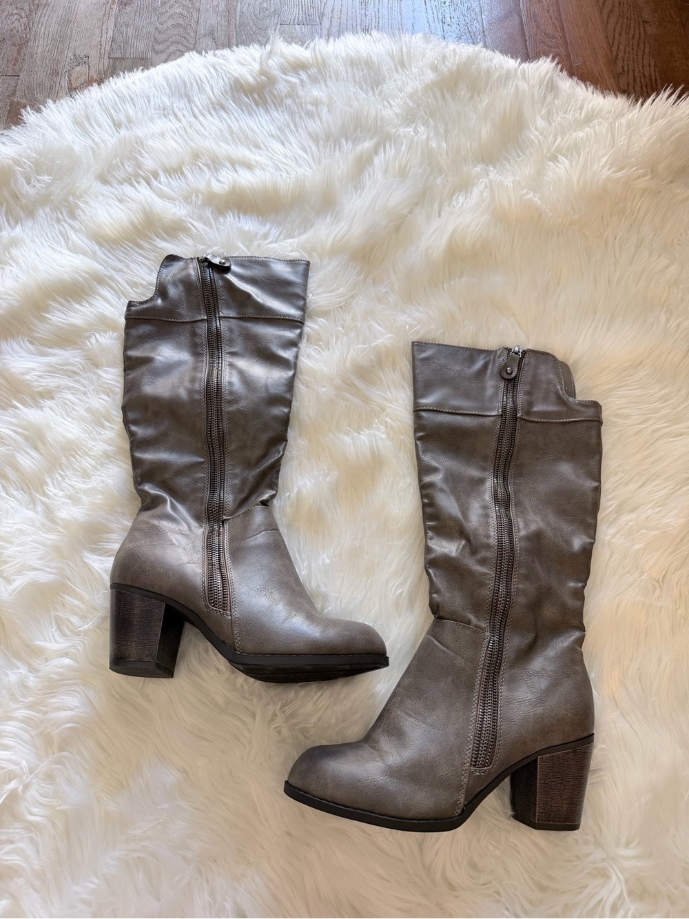 Diba size 8 Women's Grey Mid-Calf Block Heel Boots taupe pilot faux leather